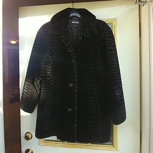 Fuzzy tiger stripe coat, good condition